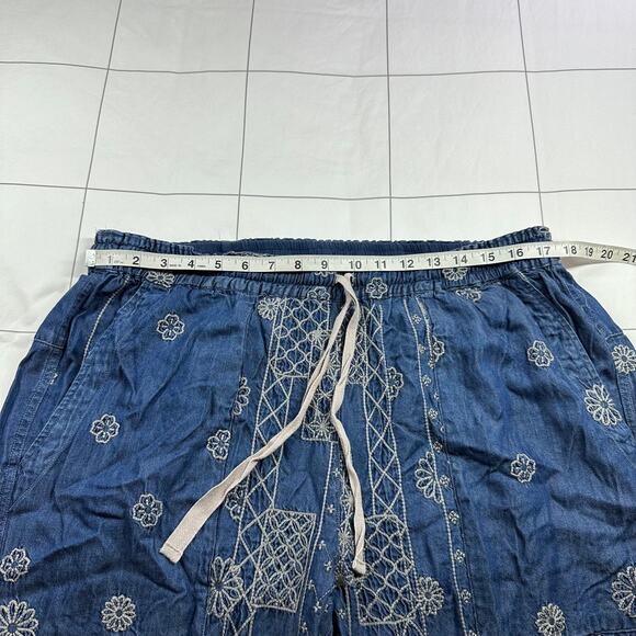 Johnny Was Biya Pants Womens XL Blue Chambray Embroidered Hemmed Bohemian Boho - Picture 5 of 10